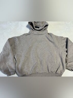 ESSENTIALS Fear of God Beige Turtleneck Cropped Hoodie